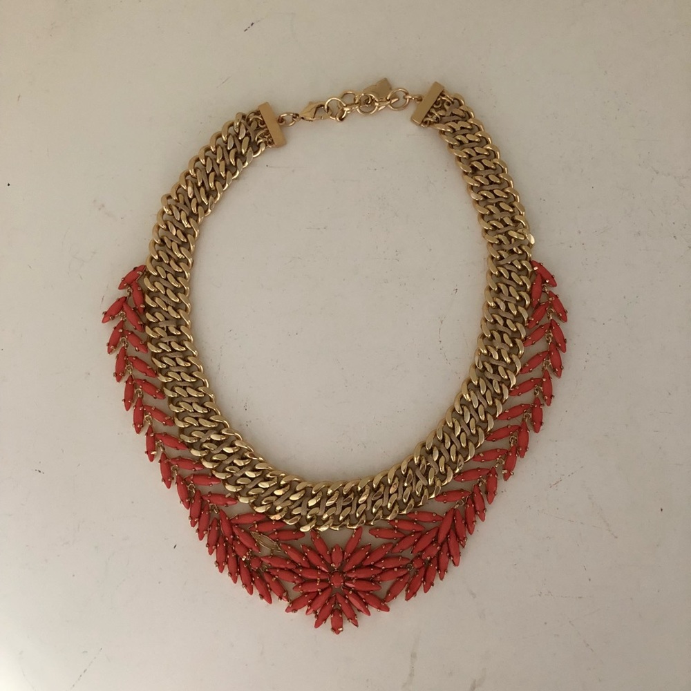 🌟CLEARANCE🌟 Gold Statement Necklace